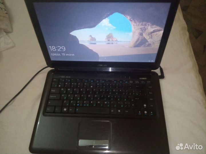 Хороший ноутбук Асус с новой батареей на 6 часов