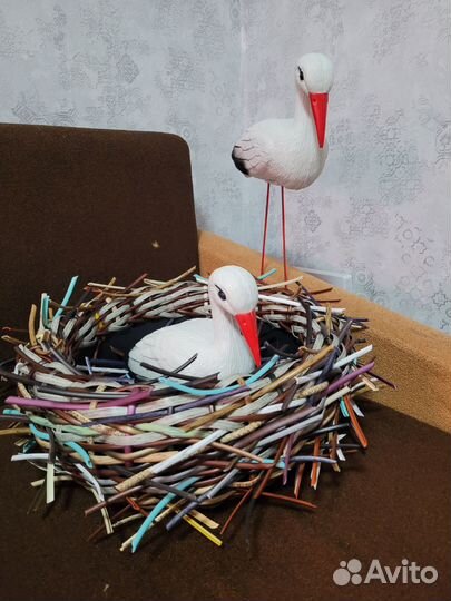 Гнездо с аистами