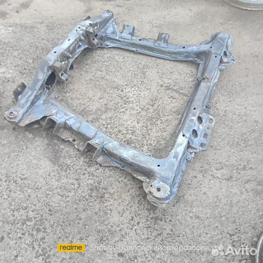 Подрамник Renault Clio