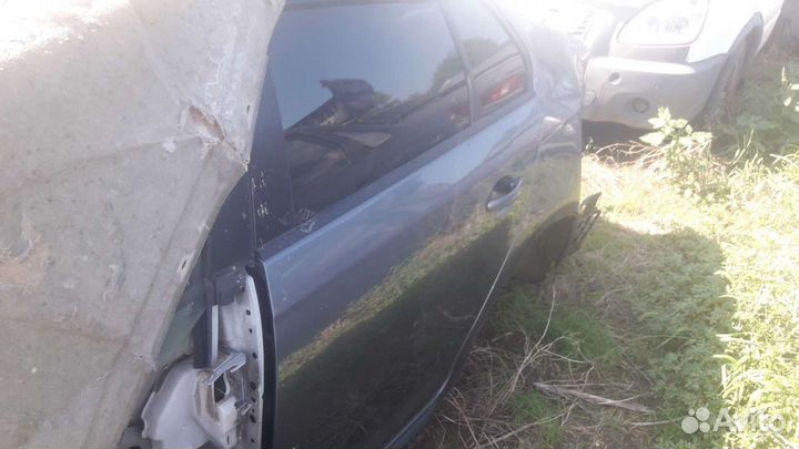 Дверь Volkswagen Jetta 5