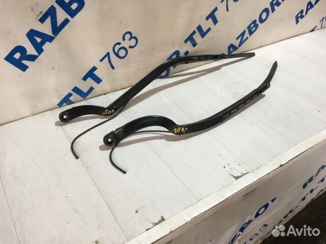 Поводок дворника jaguar XF 3.0 ат aj30