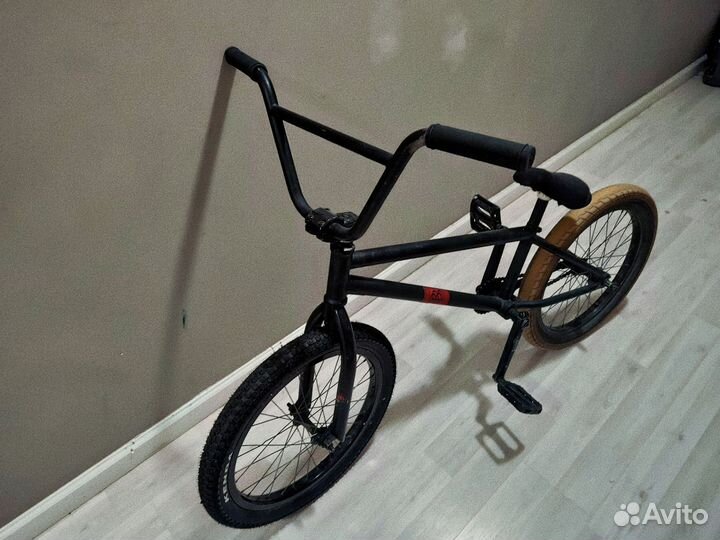Трюковой велосипед bmx