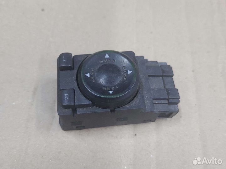 Блок управления зеркалами Volkswagen Passat B5