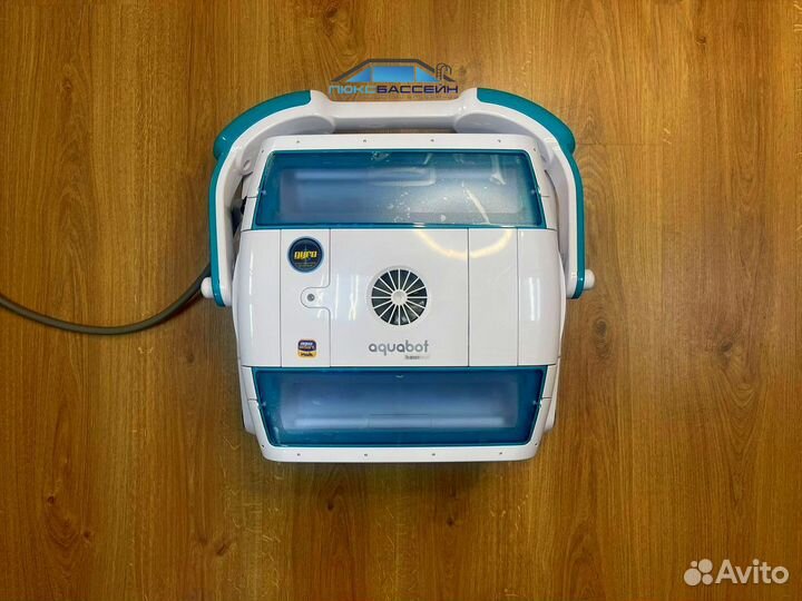 Робот-пылесоc для бассейна Aquabot K200 Plus