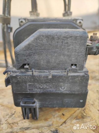 Subaru Impreza GG2 блок ABS