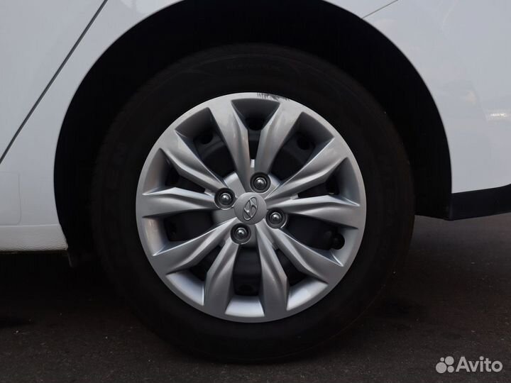 Hyundai Solaris 1.6 AT, 2021, 22 305 км