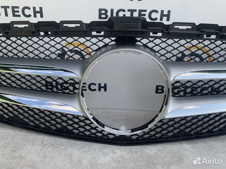 Решетка радиатора Mercedes A2058880023