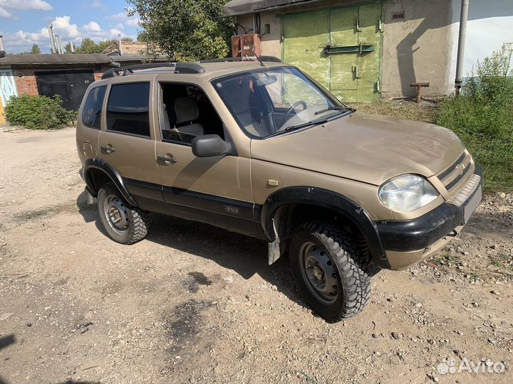 Chevrolet Niva 1.7 МТ, 2006, 1 275 км