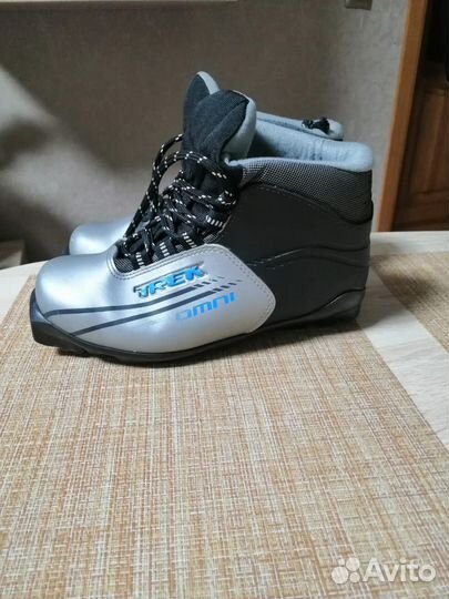 Лыжные ботинки классические