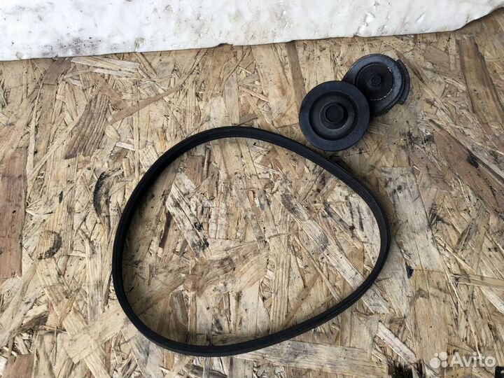 Ролик ремня помпы jaguar x-type