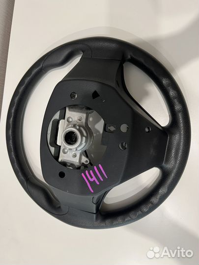 Продам руль toyota corolla fielder 2013 - 2021 г