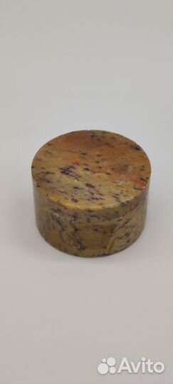 Шкатулка таблетница винтажная камень высота 3 см
