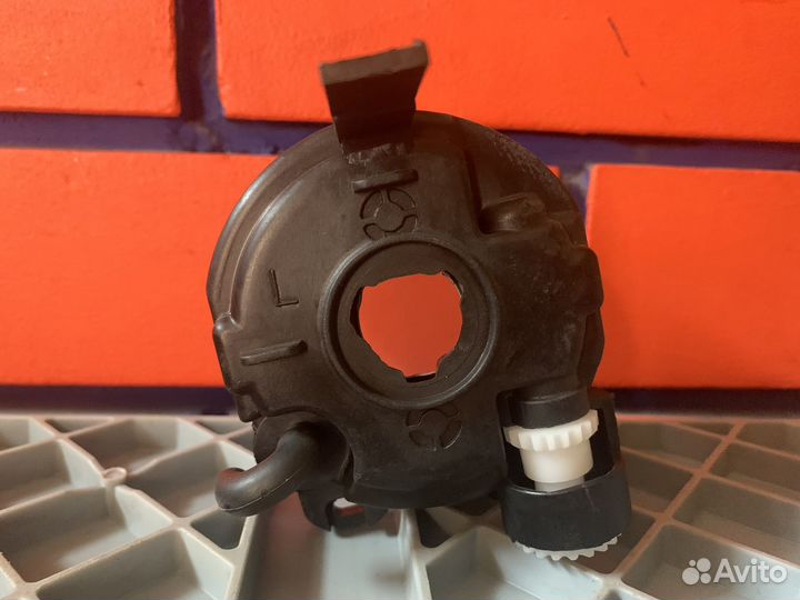 Фара противотуманная левая BMW X5 03-06