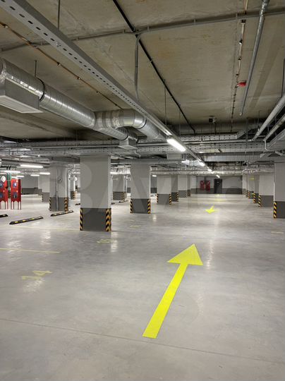 Машиноместо, 12 м²