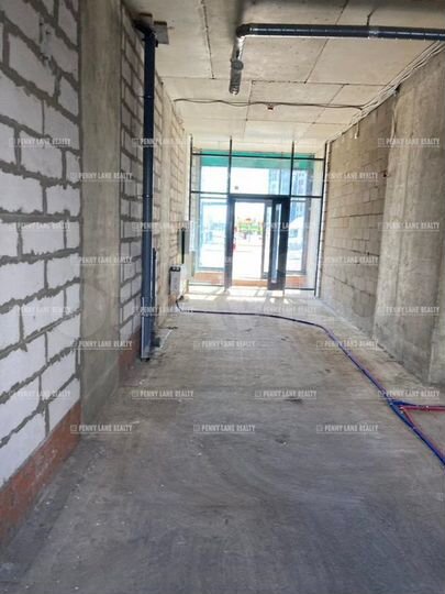 Продам торговое помещение, 433 м²