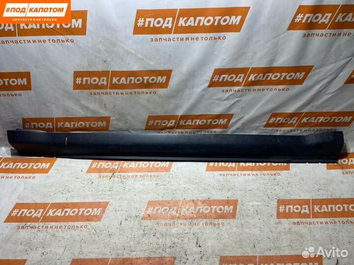 Накладка на порог правая Mitsubishi Outlander 2