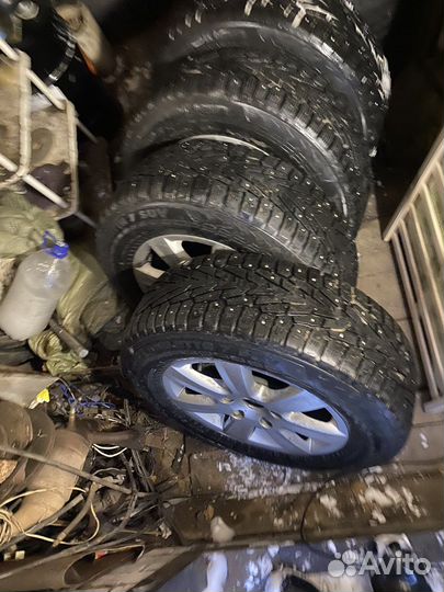 Nokian Tyres Hakka Black SUV 235/65 R17 100V