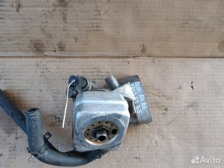 Кронштейн масляного фильтра Audi A4,A6, Volkswagen