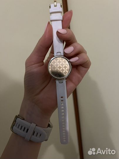 Часы garmin lily