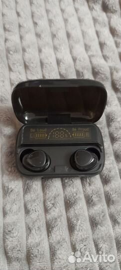 Беспроводные наушники с повербанком