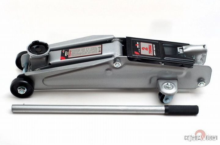 Домкрат подкатной 2т 135-380мм в кейсе