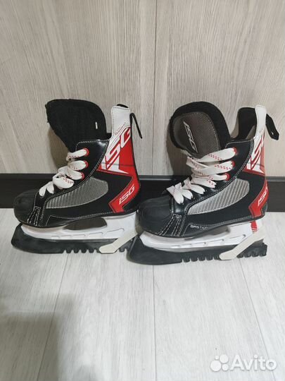 Коньки хоккейные
