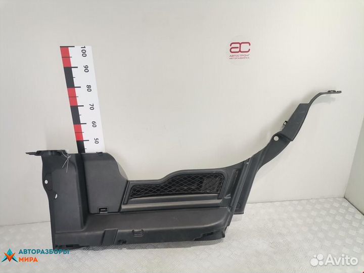 Обшивка багажника Land Rover Discovery 3 2006