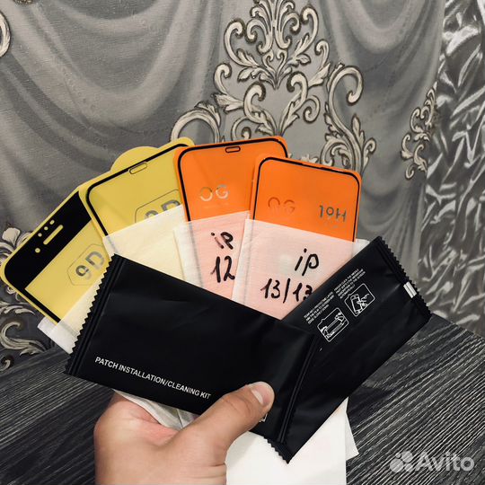Защитные стекла iPhone 6/7/8 X/11PRO 12/PRO 13/PRO