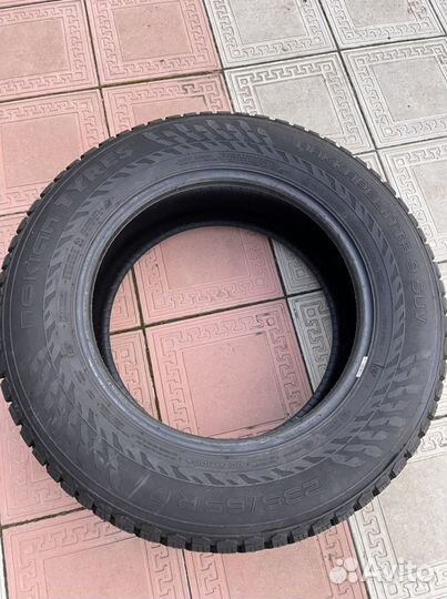 Nokian Tyres Hakkapeliitta 9 SUV 235/65 R17