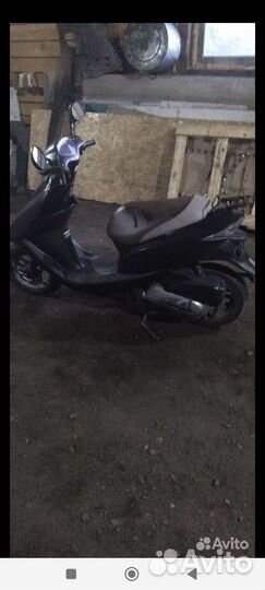 Cкутер Honda dio