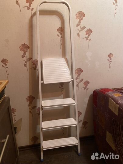 Лестница-стремянка бу