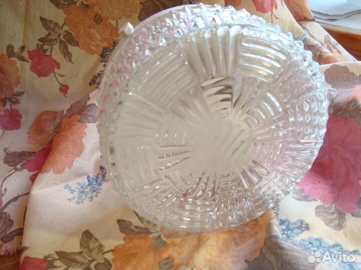 Светильник одноламповыи