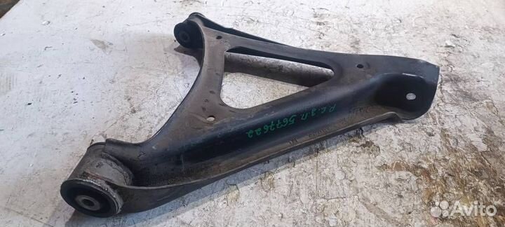 Рычаг задний нижний правый 95533101811