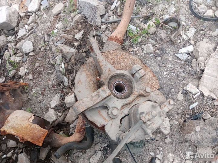 Кулак поворотный Mitsubishi Lancer 9