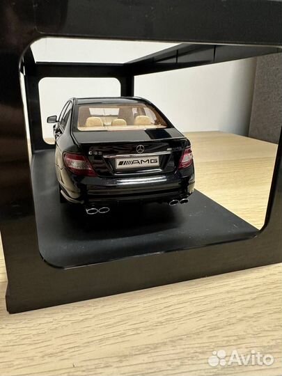 Autoart 1:18 Mercedes C63