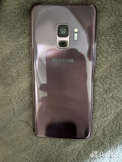 Samsung Galaxy S9, 4/64 ГБ