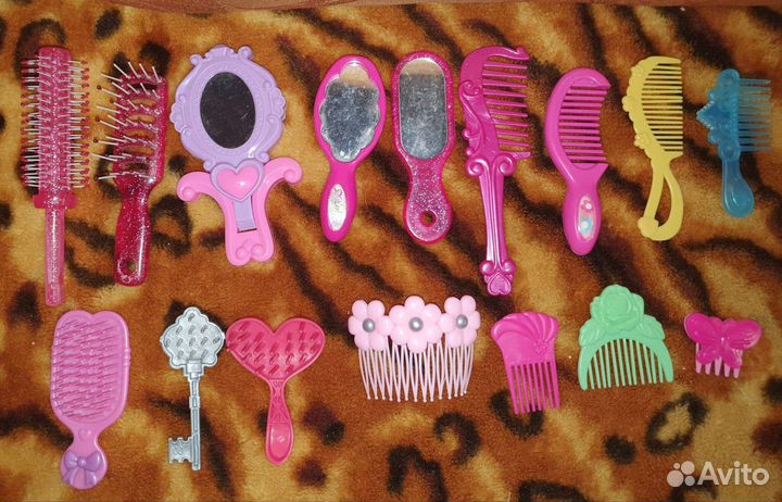 Киндер сюрприз гребешки зеркала расчески браслеты