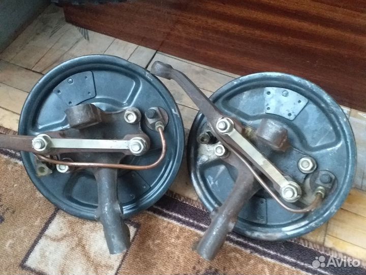 Поворотный кулак Москвич 412 продам