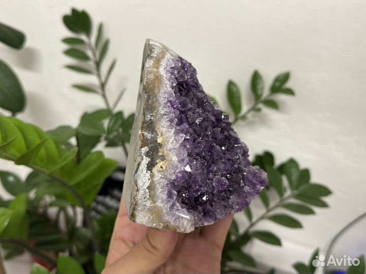 Аметистовая друза кварц