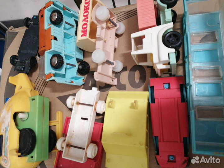 Автомобили машинки сделаны в СССР