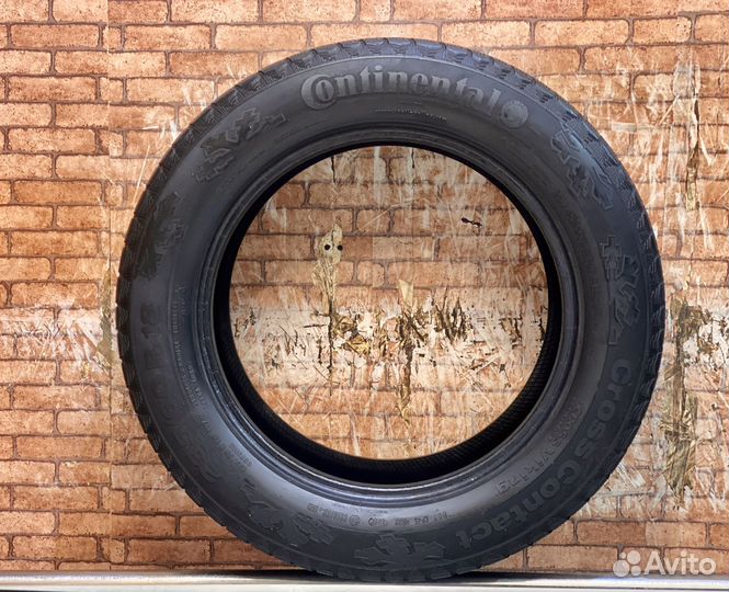 Continental ContiCrossContact Viking 235/60 R18