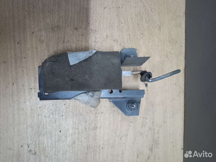 Активатор замка лючка бензобака BMW E28 бмв 5 E28