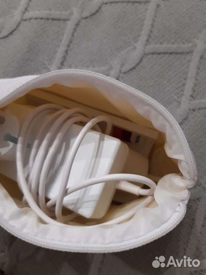 Фотоэпилятор Philips Lumea Essential