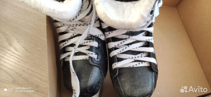 Хоккейные коньки bauer