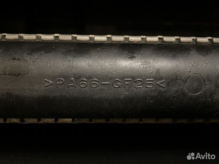 Радиатор охлаждения lexus is200/300