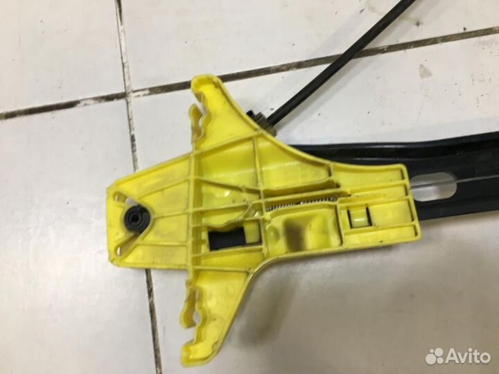 Стеклоподъемник электр. задний правый Volkswagen P