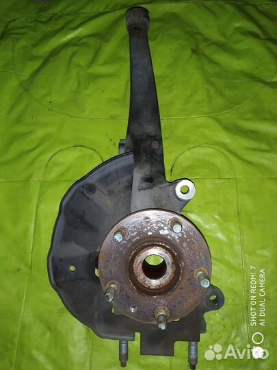 Кулак поворотный передний на Mazda 6 GH 2007-2012г