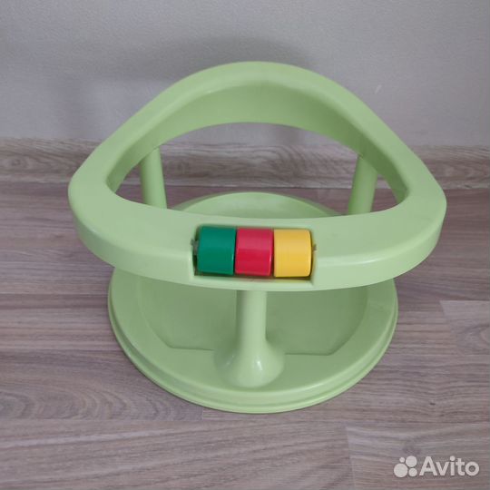 Стульчик для купания в ванной