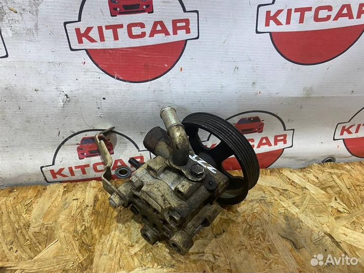 Насос гур Toyota Avensis 2