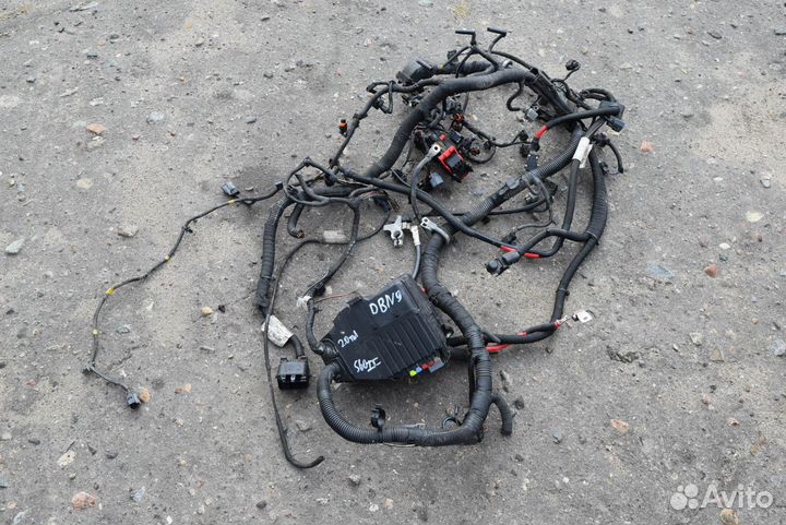 Проводка двигателя Volvo S60 2 2012 31376039